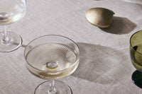 "ferm LIVING"の製品は毎日の生活がきっと楽しくなる物ばかり。それは壁紙だったり、キッチン用品、バス用品、リビング雑貨、またオフィス用品など沢山のコレクションがあり、オーガニックコットンや木材、磁気、金属など多くの拘った材質で、シンプルな材質から職人によって長く使える物へと変えて行きます。デザインはデンマークの伝統に基づいた美しい物。ロゴの鳥はデンマークの伝統を守って生きたいという思いが込められています。