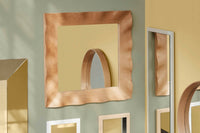 「BrosteCopenhagen」は1955年に設立された伝統的なデンマークのブランドです。キャンドルや食器や装飾品など昔からある物を尊重して、バランス良く現在のデザインを加え、今の生活に馴染む様な製品を作成しています。