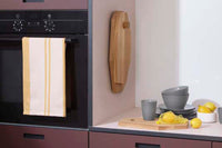 「BrosteCopenhagen」は1955年に設立された伝統的なデンマークのブランドです。キャンドルや食器や装飾品など昔からある物を尊重して、バランス良く現在のデザインを加え、今の生活に馴染む様な製品を作成しています。