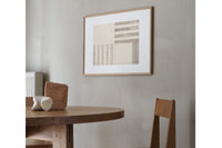 Atelier Cph(アトリエ・シーピーエイチ)は、デンマーク・コペンハーゲンを拠点とするデザインスタジオ兼アートブランドです。ミニマルで構築的なビジュアルを特徴とし、抽象アートやコラージュを中心としたアートポスターを多数手がけています。北欧デザインらしい洗練された感性とバランスの取れた構成美が魅力で、リビング、寝室、書斎、オフィスなど、あらゆる空間に調和と静けさをもたらします。幾何学的なモチーフを用いたアートは、ギャラリーウォールやモダンインテリアのアクセントにも最適。高品質な紙と印刷による仕上がりで、インテリアとしての完成度も高く評価されています。北欧アートポスター、現代アート、ミニマルデザイン、韓国インテリアなど、幅広いスタイルにマッチするスタイリッシュなアートを探している方におすすめです。