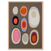 Atelier Cph(アトリエ・シーピーエイチ)は、デンマーク・コペンハーゲンを拠点とするデザインスタジオ兼アートブランドです。ミニマルで構築的なビジュアルを特徴とし、抽象アートやコラージュを中心としたアートポスターを多数手がけています。北欧デザインらしい洗練された感性とバランスの取れた構成美が魅力で、リビング、寝室、書斎、オフィスなど、あらゆる空間に調和と静けさをもたらします。幾何学的なモチーフを用いたアートは、ギャラリーウォールやモダンインテリアのアクセントにも最適。高品質な紙と印刷による仕上がりで、インテリアとしての完成度も高く評価されています。北欧アートポスター、現代アート、ミニマルデザイン、韓国インテリアなど、幅広いスタイルにマッチするスタイリッシュなアートを探している方におすすめです。