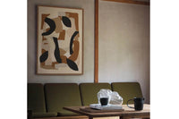 Atelier Cph(アトリエ・シーピーエイチ)は、デンマーク・コペンハーゲンを拠点とするデザインスタジオ兼アートブランドです。ミニマルで構築的なビジュアルを特徴とし、抽象アートやコラージュを中心としたアートポスターを多数手がけています。北欧デザインらしい洗練された感性とバランスの取れた構成美が魅力で、リビング、寝室、書斎、オフィスなど、あらゆる空間に調和と静けさをもたらします。幾何学的なモチーフを用いたアートは、ギャラリーウォールやモダンインテリアのアクセントにも最適。高品質な紙と印刷による仕上がりで、インテリアとしての完成度も高く評価されています。北欧アートポスター、現代アート、ミニマルデザイン、韓国インテリアなど、幅広いスタイルにマッチするスタイリッシュなアートを探している方におすすめです。