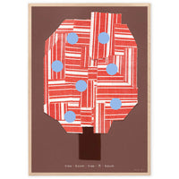 Atelier Cph(アトリエ・シーピーエイチ)は、デンマーク・コペンハーゲンを拠点とするデザインスタジオ兼アートブランドです。ミニマルで構築的なビジュアルを特徴とし、抽象アートやコラージュを中心としたアートポスターを多数手がけています。北欧デザインらしい洗練された感性とバランスの取れた構成美が魅力で、リビング、寝室、書斎、オフィスなど、あらゆる空間に調和と静けさをもたらします。幾何学的なモチーフを用いたアートは、ギャラリーウォールやモダンインテリアのアクセントにも最適。高品質な紙と印刷による仕上がりで、インテリアとしての完成度も高く評価されています。北欧アートポスター、現代アート、ミニマルデザイン、韓国インテリアなど、幅広いスタイルにマッチするスタイリッシュなアートを探している方におすすめです。