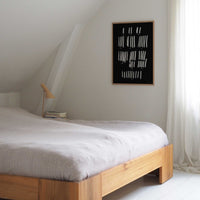 Atelier Cph(アトリエ・シーピーエイチ)は、デンマーク・コペンハーゲンを拠点とするデザインスタジオ兼アートブランドです。ミニマルで構築的なビジュアルを特徴とし、抽象アートやコラージュを中心としたアートポスターを多数手がけています。北欧デザインらしい洗練された感性とバランスの取れた構成美が魅力で、リビング、寝室、書斎、オフィスなど、あらゆる空間に調和と静けさをもたらします。幾何学的なモチーフを用いたアートは、ギャラリーウォールやモダンインテリアのアクセントにも最適。高品質な紙と印刷による仕上がりで、インテリアとしての完成度も高く評価されています。北欧アートポスター、現代アート、ミニマルデザイン、韓国インテリアなど、幅広いスタイルにマッチするスタイリッシュなアートを探している方におすすめです。