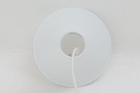 北欧より買い付けた、Holmgaard社製ビンテージランプです。照明部分はデンマークを代表する照明メーカーFog & morup社によって作成されています。Holmgaard社のペンダントライトの中でも人気の「P&T PENDEL」シリーズで内と外側の2層の色味が特徴的です。消灯&点灯時にそれぞれ違った表情を見せてくれる素敵なデザインです。