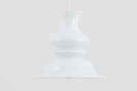 北欧より買い付けた、Holmgaard社製ビンテージランプです。「Bibliotek」シリーズです。デンマーク語で図書館という意味で厚みのあるオパールガラスが使用されており非常に高級感がございます。照明部分はデンマークを代表する照明メーカーFog & morup社によって作成されています。