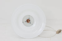 北欧より買い付けた、Holmgaard社製ビンテージランプです。「Bibliotek」シリーズです。デンマーク語で図書館という意味で厚みのあるオパールガラスが使用されており非常に高級感がございます。照明部分はデンマークを代表する照明メーカーFog & morup社によって作成されています。