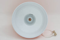 「The work shop lamp」です。Louis Poulsen社の定番ランプ。復刻品はアルミ製ですが、こちらはビンテージ品ならではの琺瑯&エナメルモデル。艶感が魅力的です。