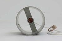 北欧より買い付けたペンダントランプです。シンプルな筒状の形状でお部屋を問わずご使用いただけます。Eila & John meilingデザインによる物です。