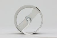 北欧より買い付けたペンダントランプです。シンプルな筒状の形状でお部屋を問わずご使用いただけます。Eila & John meilingデザインによる物です。