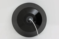 「The work shop lamp」です。Louis Poulsen社の定番ランプ。復刻品はアルミ製ですが、こちらはビンテージ品ならではの琺瑯&エナメルモデル。艶感が魅力的です。