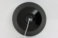 「The work shop lamp」です。Louis Poulsen社の定番ランプ。復刻品はアルミ製ですが、こちらはビンテージ品ならではの琺瑯&エナメルモデル。艶感が魅力的です。