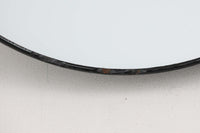 「The work shop lamp」です。Louis Poulsen社の定番ランプ。復刻品はアルミ製ですが、こちらはビンテージ品ならではの琺瑯&エナメルモデル。艶感が魅力的です。