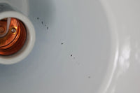 「The work shop lamp」です。Louis Poulsen社の定番ランプ。復刻品はアルミ製ですが、こちらはビンテージ品ならではの琺瑯&エナメルモデル。艶感が魅力的です。