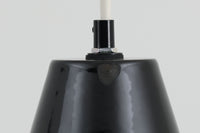 「The work shop lamp」です。Louis Poulsen社の定番ランプ。復刻品はアルミ製ですが、こちらはビンテージ品ならではの琺瑯&エナメルモデル。艶感が魅力的です。