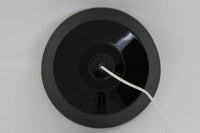 「The work shop lamp」です。Louis Poulsen社の定番ランプ。復刻品はアルミ製ですが、こちらはビンテージ品ならではの琺瑯&エナメルモデル。艶感が魅力的です。