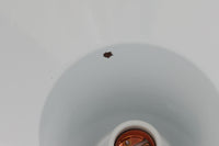 「The work shop lamp」です。Louis Poulsen社の定番ランプ。復刻品はアルミ製ですが、こちらはビンテージ品ならではの琺瑯&エナメルモデル。艶感が魅力的です。