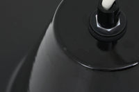 「The work shop lamp」です。Louis Poulsen社の定番ランプ。復刻品はアルミ製ですが、こちらはビンテージ品ならではの琺瑯&エナメルモデル。艶感が魅力的です。