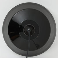 「The work shop lamp」です。Louis Poulsen社の定番ランプ。復刻品はアルミ製ですが、こちらはビンテージ品ならではの琺瑯&エナメルモデル。艶感が魅力的です。