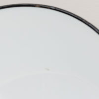 「The work shop lamp」です。Louis Poulsen社の定番ランプ。復刻品はアルミ製ですが、こちらはビンテージ品ならではの琺瑯&エナメルモデル。艶感が魅力的です。