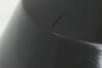 「The work shop lamp」です。Louis Poulsen社の定番ランプ。復刻品はアルミ製ですが、こちらはビンテージ品ならではの琺瑯&エナメルモデル。艶感が魅力的です。