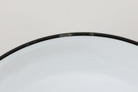 「The work shop lamp」です。Louis Poulsen社の定番ランプ。復刻品はアルミ製ですが、こちらはビンテージ品ならではの琺瑯&エナメルモデル。艶感が魅力的です。