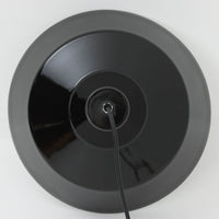 「The work shop lamp」です。Louis Poulsen社の定番ランプ。復刻品はアルミ製ですが、こちらはビンテージ品ならではの琺瑯&エナメルモデル。艶感が魅力的です。