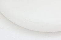 北欧より買い付けました。Optimaは、Hans Dueによってデザインされた照明で、1970年代特有のスペースエイジの雰囲気が漂う小ぶりでシンプルなフォルムが特徴です。