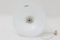 北欧より買い付けたHolmgaard社製のヴィンテージランプです。mandarinシリーズの中でも大型な、直径30cmのLサイズモデルとなります。乳白色のガラスが美しく、清潔感が漂います。リビングやダイニングの空間にぴったりの存在感を持ちながらも、北欧デザインならではのシンプルさが、さまざまなインテリアスタイルに調和します。