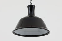 北欧より買い付けた、Holmgaard社製(現Royal Copenhagen)ビンテージランプです。「kantate」シリーズです。内と外側の2層の色味が特徴的です。消灯&点灯時にそれぞれ違った表情を見せてくれる素敵なデザインです。