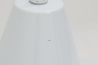 「The work shop lamp」です。Louis Poulsen社の定番ランプ。復刻品はアルミ製ですが、こちらはビンテージ品ならではの琺瑯&エナメルモデル。艶感が魅力的です。