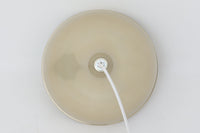 デンマークから買い付けました。1977年のFog & morup社のカタログにも掲載されている「Silhuet」です。真鍮塗装を施された有機的な形状のアルミニウムシェードが特徴です。