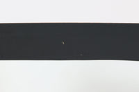 デンマークから買い付けたライティングビューロです。1段目の引き出しを開けると鏡が内蔵された、珍しいタイプとなっております。デスクや飾り棚、ドレッサーとしてもお使いいただける汎用性の高いアイテムです。脚のデザインは非常に素敵であり、見た目の美しさだけでなく強度も確保されております。本体には高品質なチーク材が使用されています。