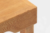 北欧より買い付けた、POLEXIm社製のデスクです。書類の収納や仕分けに特化しており、用途に応じて仕切りを取り外すことが可能です。良質なオーク材が使用されています。