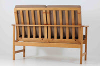 日本でも人気が高いボーエ・モーエンセンによる、"model 2259"です。シンプルなデザインと強度と快適性を両立させた、軽量な四角形のフレームが特徴的です。良質なオーク材が使用されています。