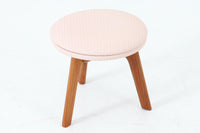 北欧より買い付けた珍しい3本脚の子供用のスツールです。フレームには上質なチーク材が使用されています。座面は汚れてもお手入れしやすい様にPVC素材で張替ました。