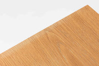 北欧より買い付けたサイドボードです。良質なオーク材が使用されており、優しい雰囲気です。デンマークの品質基準を満たした「DANISH FURNITUREmAKE'S CONTROL」の刻印がございます。