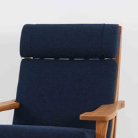 北欧より買い付けた「GE375」は、快適な座り心地を提供してくれます。また、ヘッドレストの位置を調整できるのも嬉しいポイントです。ウェグナーの作品の中でも特筆すべき点は、その柔軟性と機能性です。GE375同士であれば、ソファを分解して組み合わせることで、様々なレイアウトが可能です。こちらはアーム付きのモデルとなります。