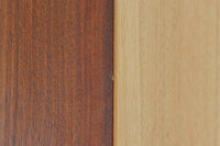 スウェーデンより買い付けたシェルフです。小ぶりで使い勝手の良いサイズ感が特徴です。B. Fridhagenの高いクオリティーを感じられる一品で、力強いウォールナット材の木目が魅力的です。