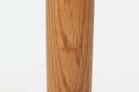 「Borge mogensen」デザインのOresundシリーズのチェアです。J39より一回り大きいサイズで、座面と脚の見せるジョイントが特徴的なデザインとなっております。モーエンセンの家具を多く作成していた「Karl Andersson」社の熟練の職人によって作成されており、確かな造りを感じさせてくれます。流通量が少なく希少なチェアです。