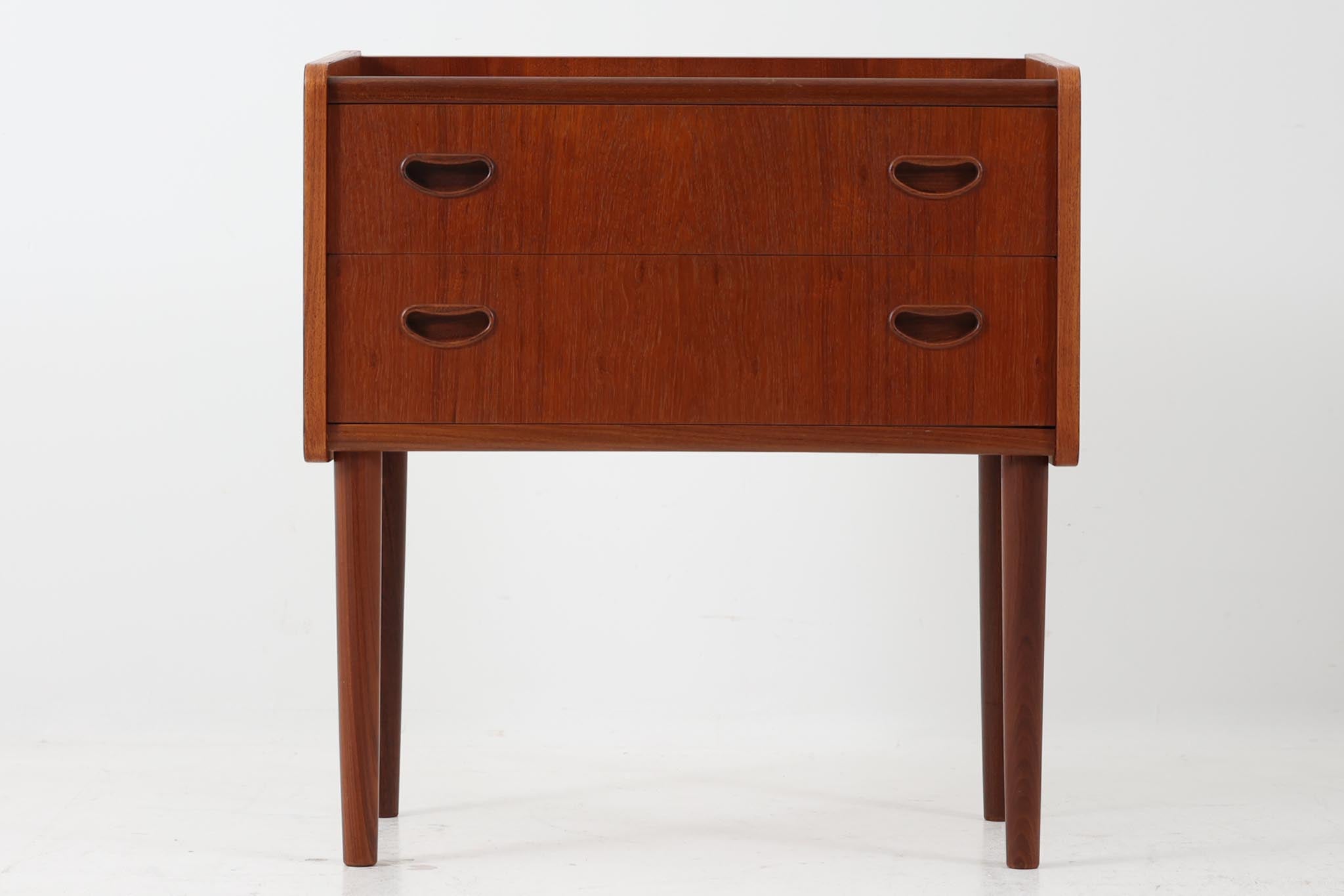 チェスト2段 チーク材 北欧家具ビンテージ – CHLOROS