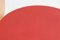 北欧より買い付けたアアルトデザインの1960~1970年代頃に製造されたと思われるハイチェアです。座面に経年変化が楽しめるリノリウム素材が使用されています。経年により色味が濃くなったバーチ材が魅力的です。マイナスビスが使用された古いタイプは現地でも少なくなってきております。