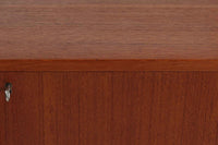 スウェーデンより買い付けました。Breox mobler社で作成された物で、良質なチーク材が使用されています。