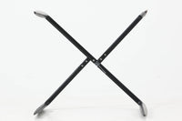 北欧より買い付けました。Fritz Hansen社が1950〜1960年代に製造したものと思われます。デザイナーのハンス・エンゲホルムとスヴェン・オーゲ・ウィルムセンによる共作で、折り畳み可能な脚部と、トレイとしても使用できる天板が特徴的なデザインです。