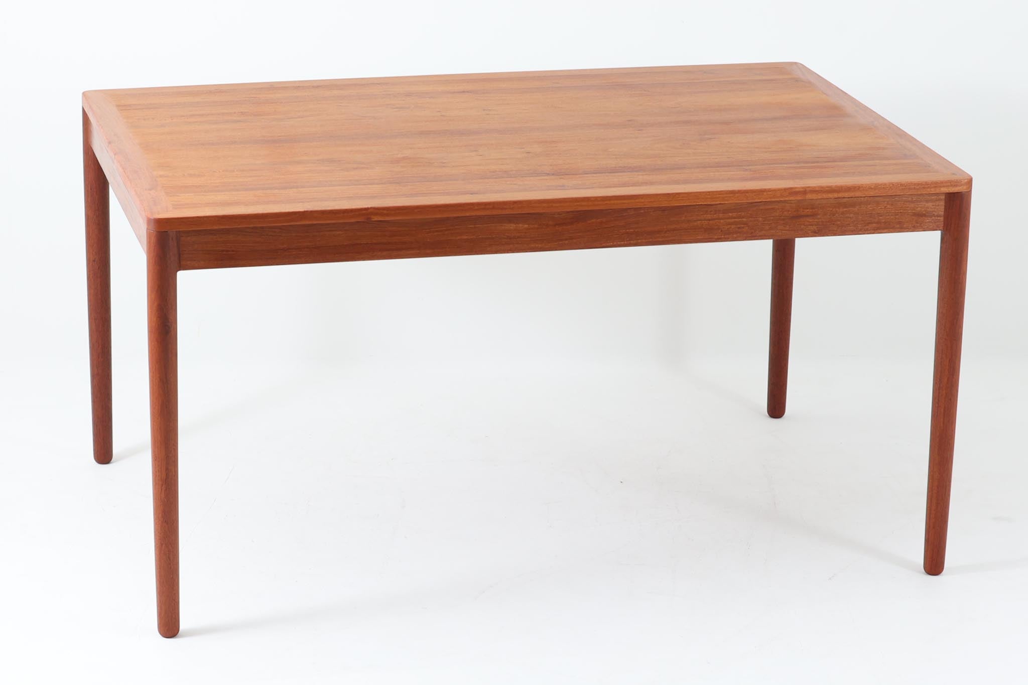 ダイニングテーブル 幅140cm チーク材 北欧家具ビンテージ – CHLOROS