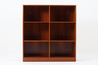 北欧より買い付けた「mogens Koch」によってデザインされたブックシェルフです。キャビネットやシェルフを組み合わせて使用するためにデザインされた物で、デンマーク家具最高峰のユニットシェルフと言われています。良質なマホガニー無垢材が使用されています。