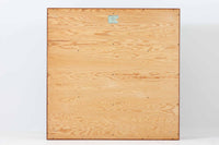 北欧より買い付けた「mogens Koch」によってデザインされたブックシェルフです。キャビネットやシェルフを組み合わせて使用するためにデザインされた物で、デンマーク家具最高峰のユニットシェルフと言われています。良質なマホガニー無垢材が使用されています。