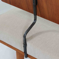 Severin Hansen Jr.(セヴェリン・ハンセン)によるデザインで、Haslev社から発表されたソファベッドです。繊細な脚部やチーク材のフレームにハンセンらしいシャープなラインが際立ち、軽やかで洗練された印象を与えます。背もたれは回転させることで、簡単に位置を変えることができ、シーンに合わせてソファとしてもデイベッドとしてもお使いいただける実用的な構造です。張地には落ち着いたトーンのファブリックを用い、北欧らしい穏やかな空気感を演出。経年により艶を増したチーク材の風合いが、上質なビンテージ家具の存在感を際立たせています。