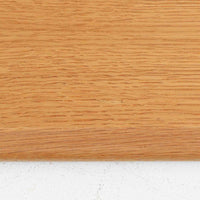 北欧より買い付けたHans J. Wegnerデザインのブックシェルフです。 彼のキャビネット類を数多く手がけたRY Mobler社製の本棚です。本体はオーク材が使用されています。 シンプルなデザインながらも要所要所にウェグナーらしいデザインが施してあり、実用性にも優れている逸品です。こちらは全ての棚板の高さ調整が出来る珍しいモデルです。