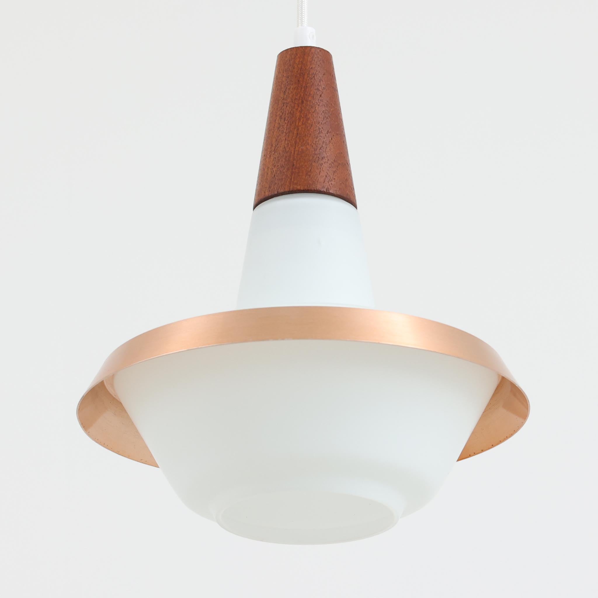 ペンダントライト ガラス×チーク×アルミ 直径25cm デンマーク製 北欧